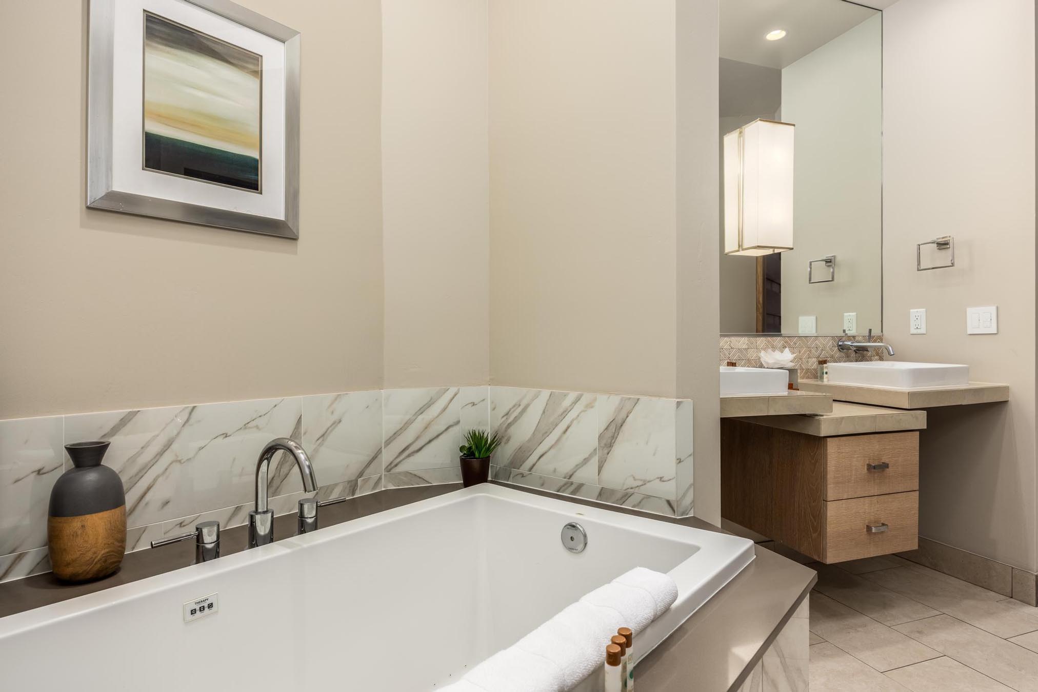 Bathtub